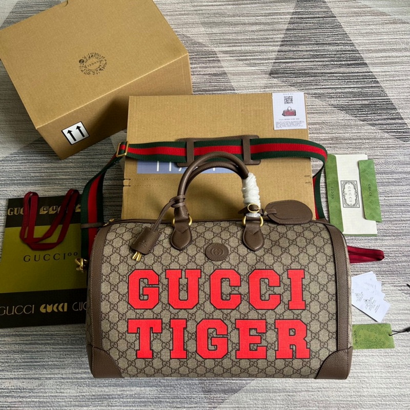 Gucci Handbags 815